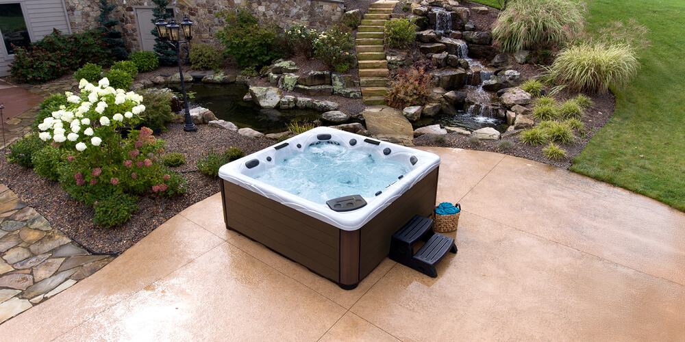 Legacy Whirlpool LW 8.2 hot tub.