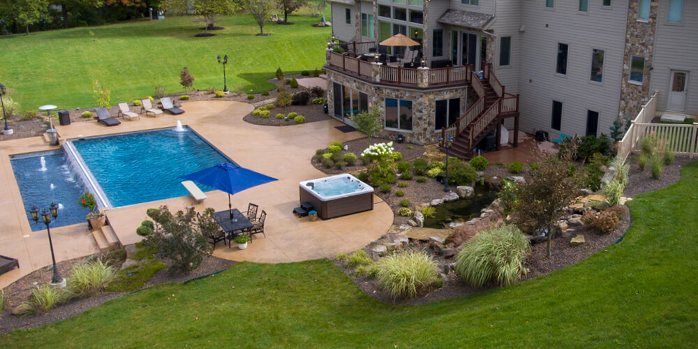 Legacy Whirlpool LW 8.2 hot tub.